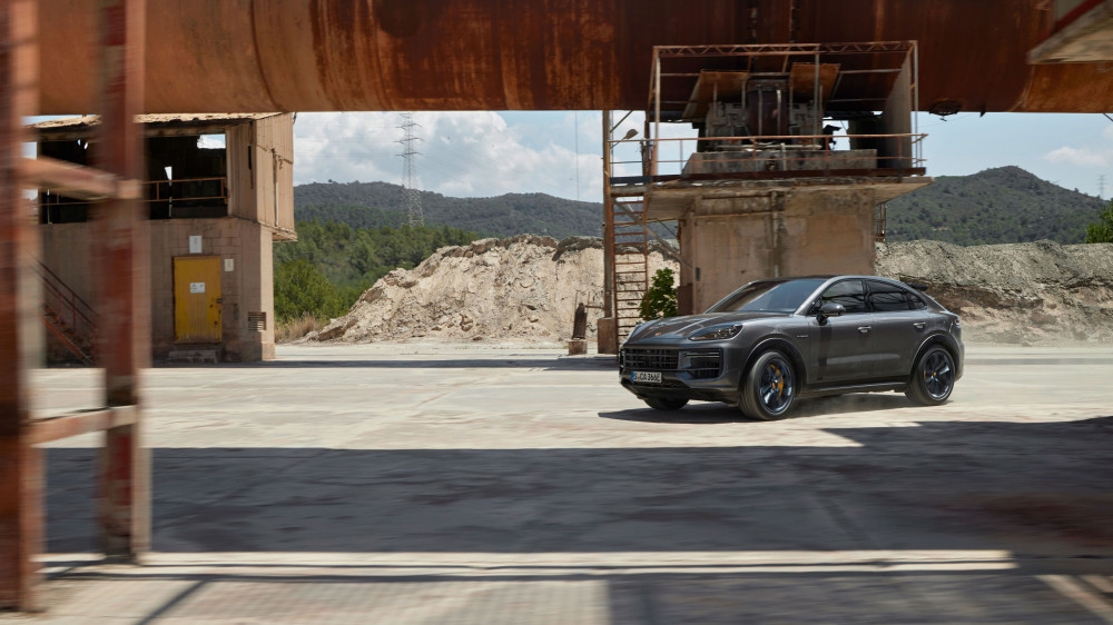 Porsche Cayenne Turbo E-Hybrid Coupé GT Package